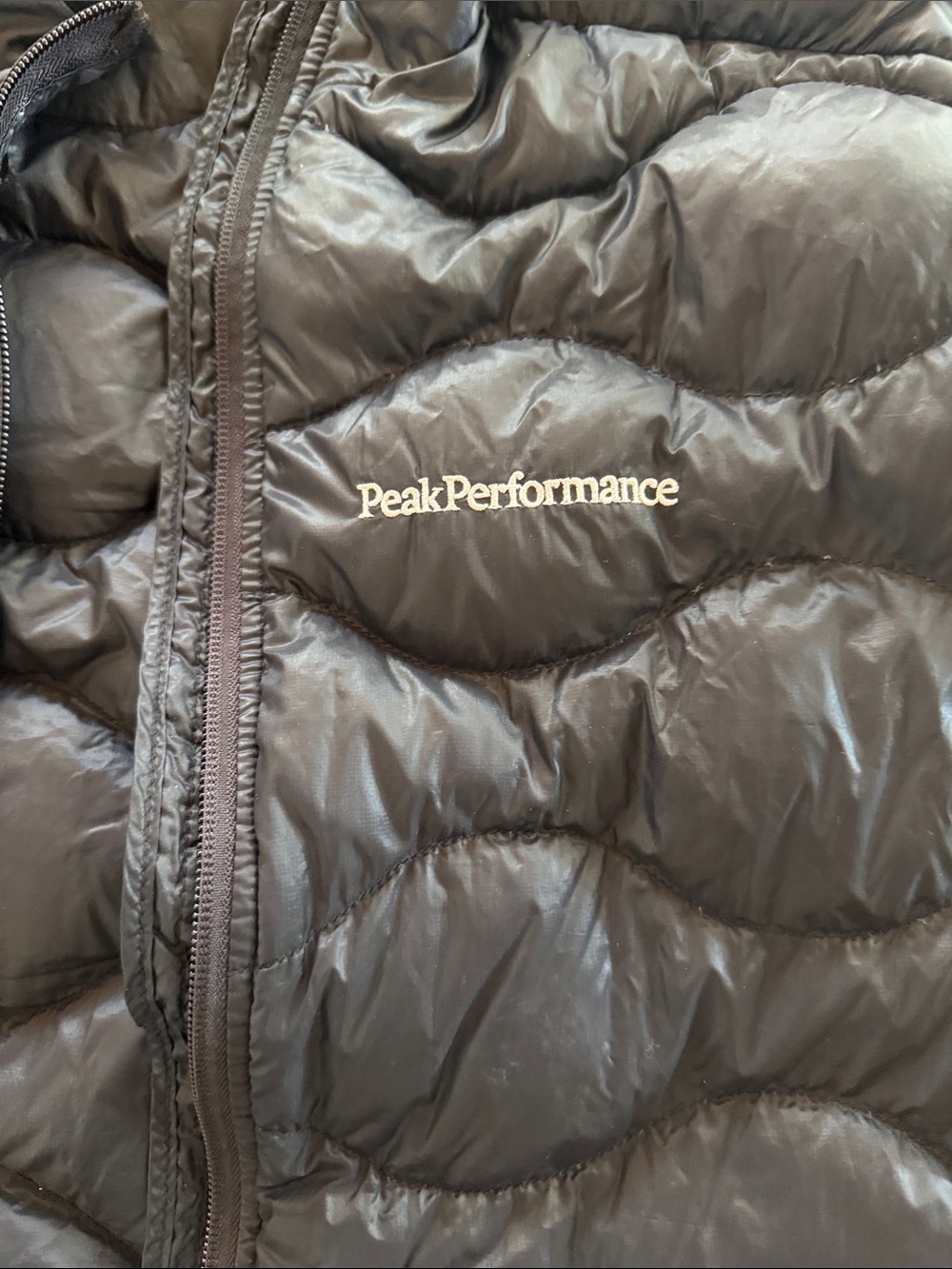 Peak Performance Helium Lightweight Jacket- Black - Picture 7 of 15